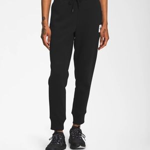 The North Face Woman’s Box NSE Joggers